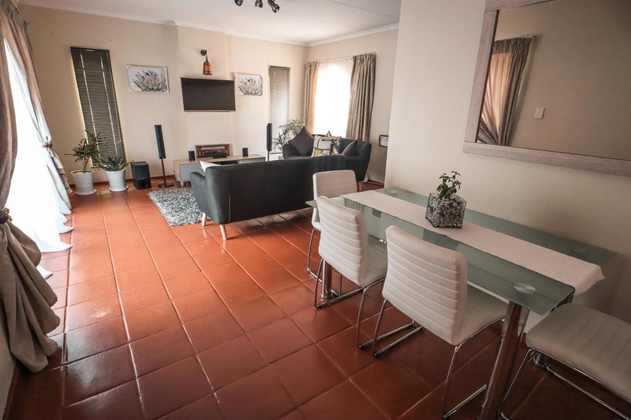 Menlyn Maine: The Exquisite Lunette Pretoria-Noord Εξωτερικό φωτογραφία